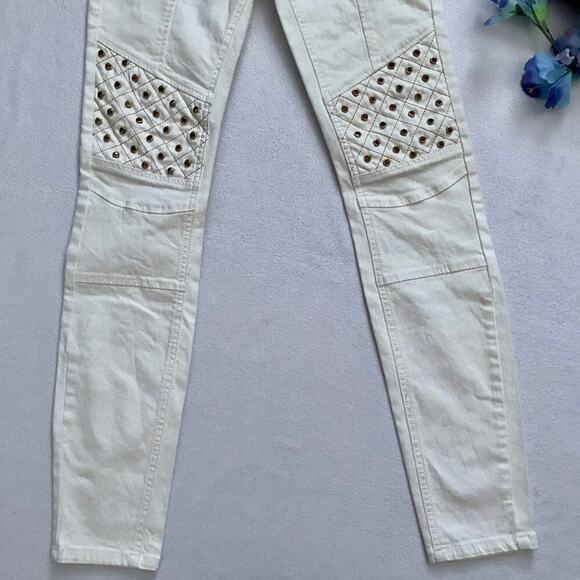 Dereon NWOT Ivory Skinny Jeans Juniors/Women 5/6 - Picture 3 of 9